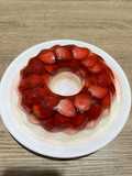 Pudinb merah putih strawberry cheese