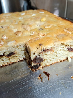 Una foto de Torta húmeda de peras y pasas
