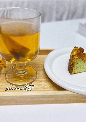 Hình của món Matcha Basque Cheesecake.