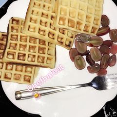 A picture of Waffles.