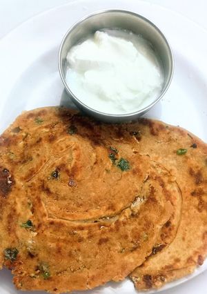 पनीर लच्छा परांठा रेसिपी मुख्य फोटो