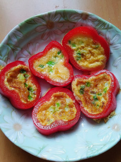 甜椒煎蔥蛋(低碳生酮餐) 的食譜成品照片