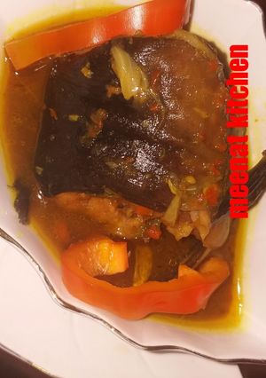 A picture of Cat fish soup.
