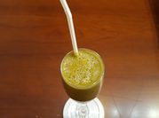 Una foto de kale licuado