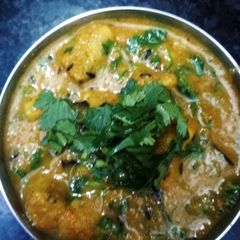 A picture of Besan gatta sabzi.