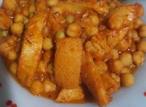 Una foto de Guiso de mondongo y garbanzos (simple)