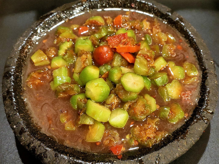 Bagaimana Membuat Rujak Blimbing Wuluh - nggak Asem Anti Gagal