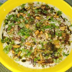 A picture of Allahabadi Dahi Baray.
