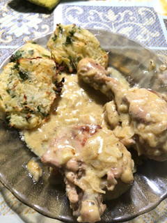 Una foto de Pollo a la mostaza con papas rosti