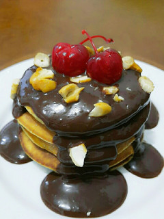 Resep Pancake Saus Coklat oleh yashella tirana - Cookpad