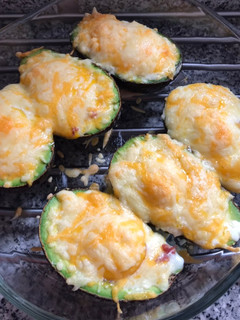 Una foto de Aguacates rellenos