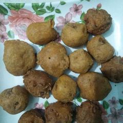 A picture of Vegetable pakoda.
