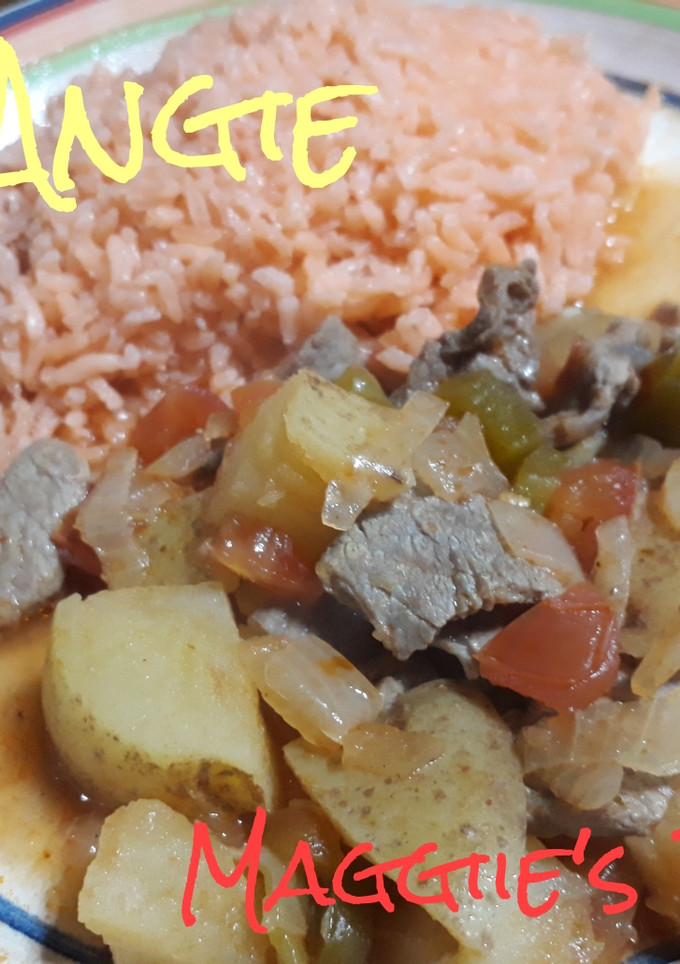 Una foto de Bistec ranchero con papas