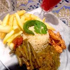Une photo de طبق متنوع (plat varié)