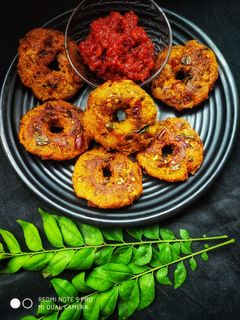 ব্রেড মেদুবড়া (Bread medubara recipe in Bengali) রেসিপির প্রধান ছবি
