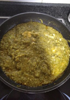 Una foto de Brócoli esparragado con huevo