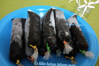 Resep Es lilin ketan hitam gula aren yang Sempurna