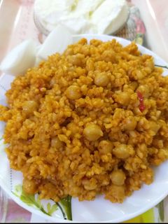صورة لوصفة برغل بندورة مع الحمص 😋 ❤