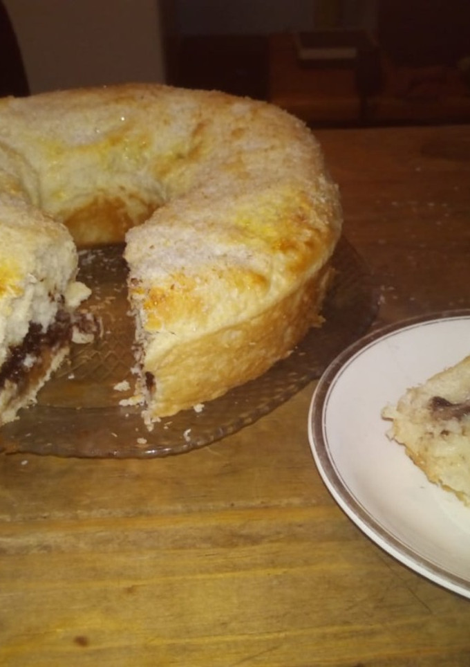 Una foto de Rosca rellena de pastelera y chocolate