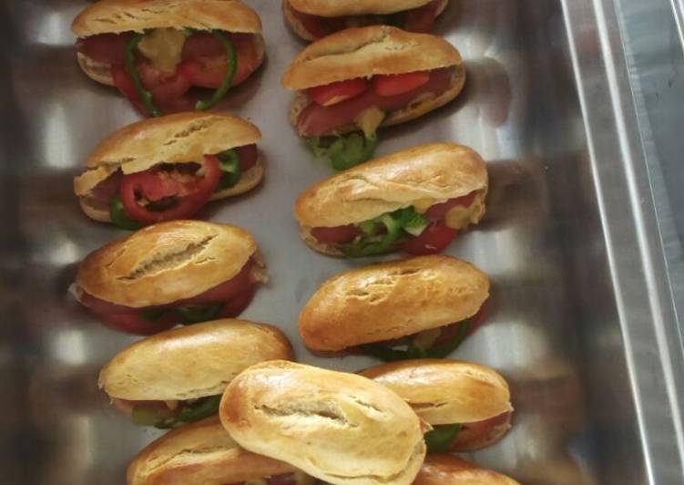 Easiest Way to Prepare Quick Minions hotdogs