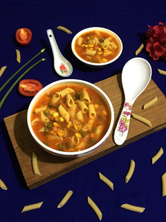 A picture of Minestrone Soup.
