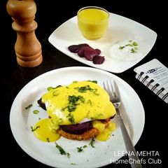 A picture of Cauliflower Hash brown Benedict.