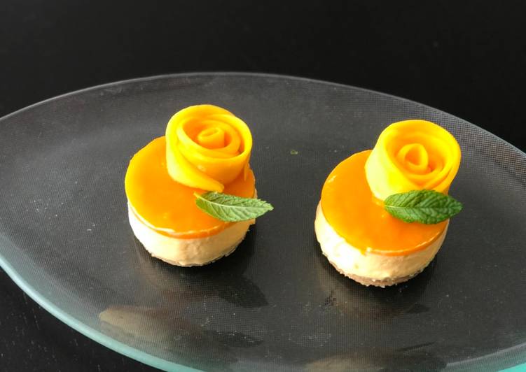 Mini Mango Cheesecake