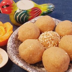 A picture of Winter Immunity Booster :Til ke Ladoo💕.