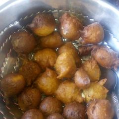A picture of Spicy small chops.