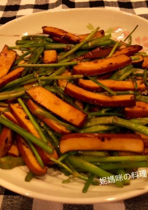 水芹菜炒豆乾 的食譜成品照片