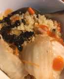 Cơm chiên bơ ăn kèm rong biển, kimchi