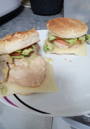 Una foto de Hamburguesa salmón y merluza en MCS