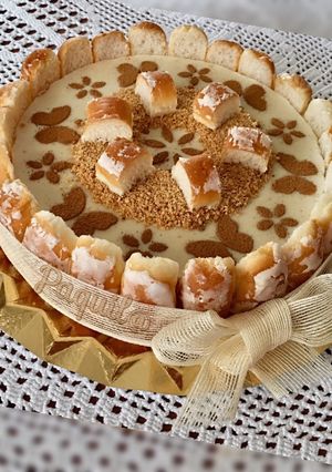 Una foto de Tarta de horchata con fartons
