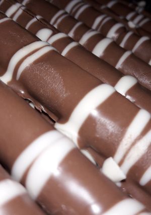 صورة لوصفة اصابع الشوكولاتة 🍫