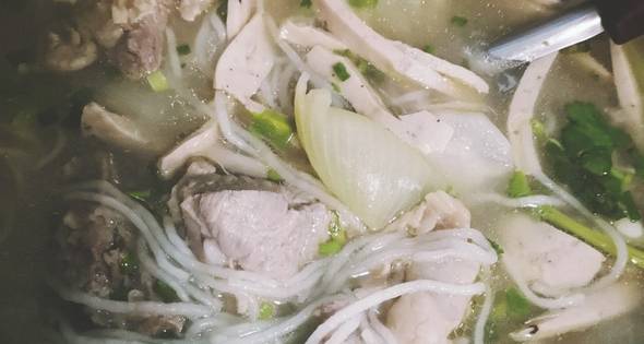 ก๋วยจั๊บญวน