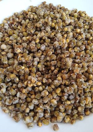 A picture of Fried mung beans.