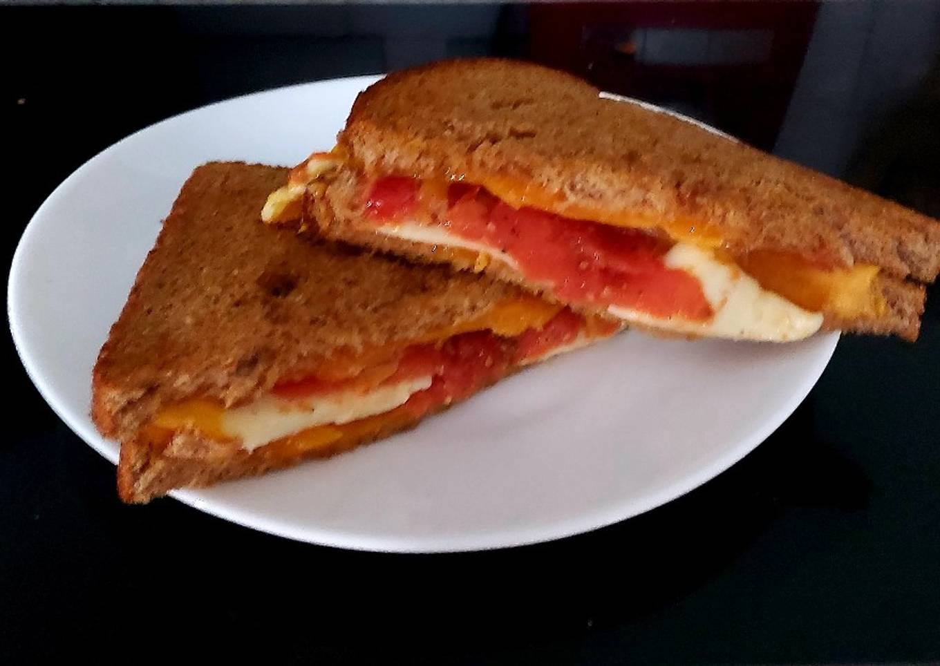 Simple Way to Prepare Award-winning My Airfry 2 Cheese & Tomato Toastie ...