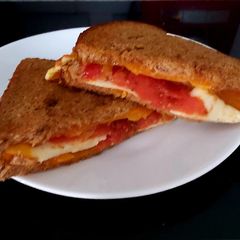 A picture of My Airfry 2 Cheese & Tomato Toastie 🤩.