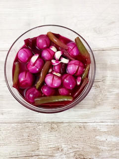 A picture of White Wine Vinegar pickle.