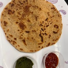 A picture of Raw papaya paratha.