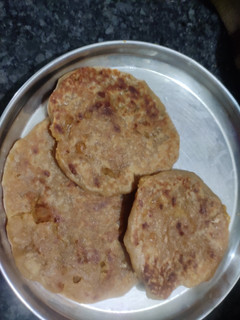 பருப்பு போளி (dhall poli) செய்முறை முக்கிய புகைப்படம்