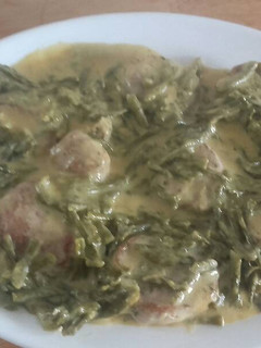 Una foto de Solomillo con espárragos verde a la salsa de mostaza y miel