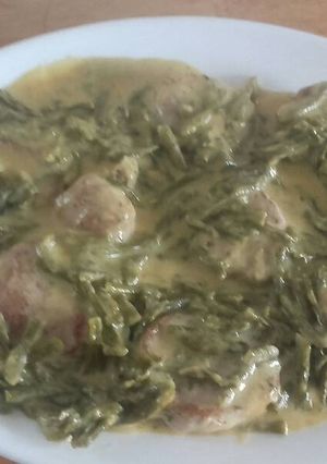 Una foto de Solomillo con espárragos verde a la salsa de mostaza y miel