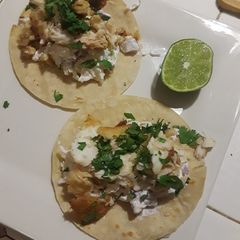 A picture of Easy Fish Tacos.
