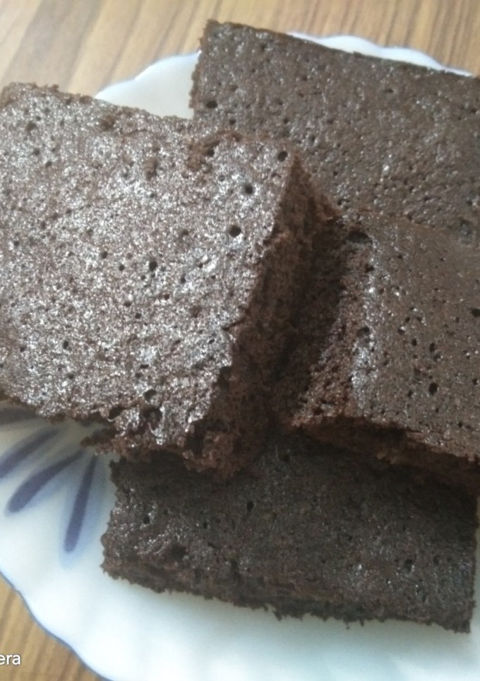 A picture of Simple Cocoa Brownies.