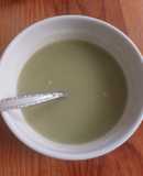 Sopa de apio dietética