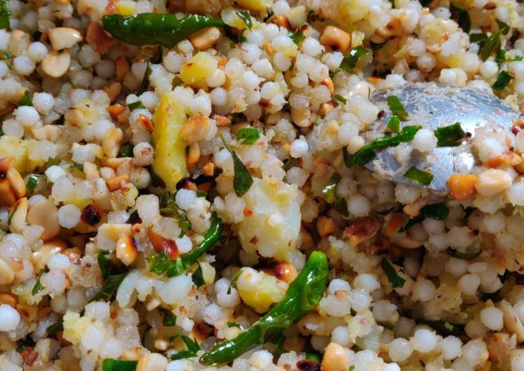 Steps to Make Speedy Sabudana khichdi