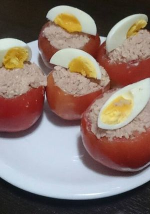 Una foto de Tomates rellenos
