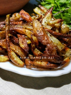 A picture of Potato peels chips.