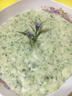 Una foto de SALSA VERDE MUY CREMOSA💚💚(para acompañar todo tipo de pastas)